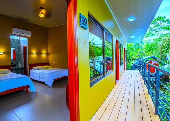 Arenal Backpackers Resort
